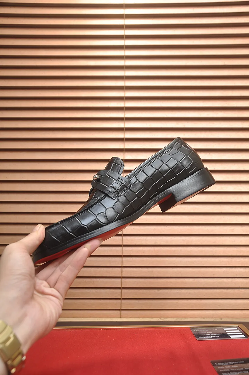 Men's shoes 💰620💶 [Chrstian Loubotin] Red-soled shoes 💋Original mold opening, the highest version on the market, purely handmade ➕Imported cowhide uppers, first-layer water-dyed cowhide lining! Original EU high-gloss outsole. 38 to 45 (45 customized)